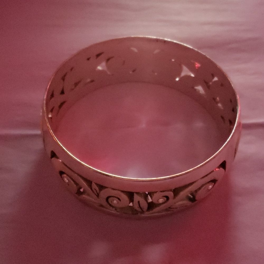 Beautiful Brighton Bangle Bracelet Crystals